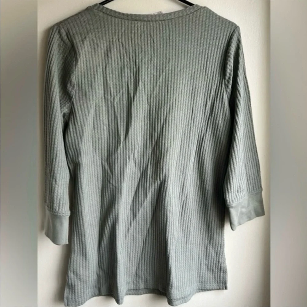 Belle by Kim Gravel Women's Ribbed V-Neck Top - Green